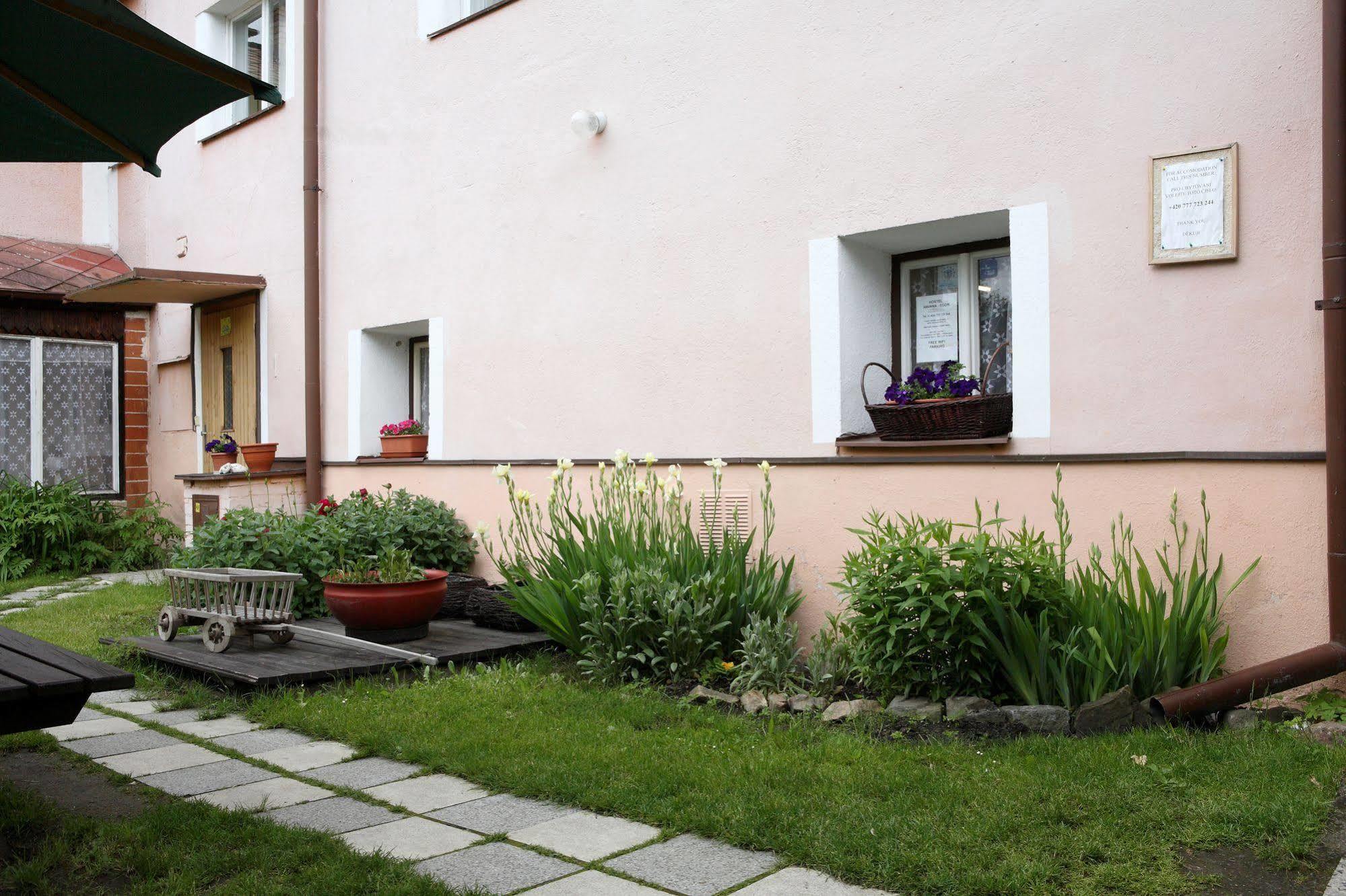 Hostel Havana Český Krumlov Exteriör bild